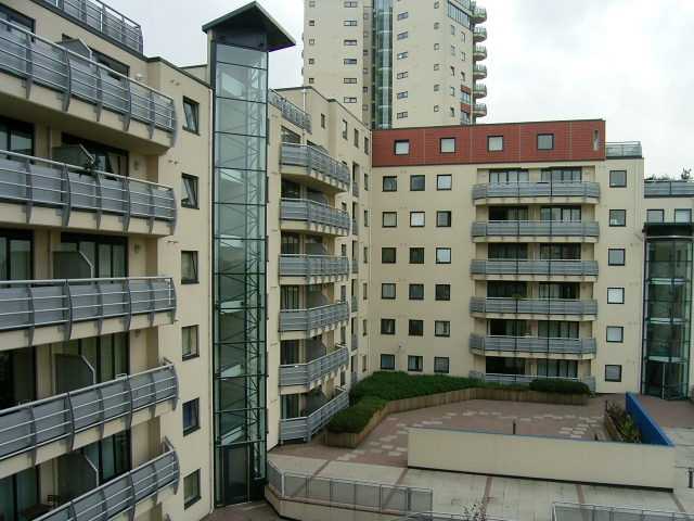 Wards Wharf Approach, Royal Docks, London, E16 2EY. £299995 Leasehold