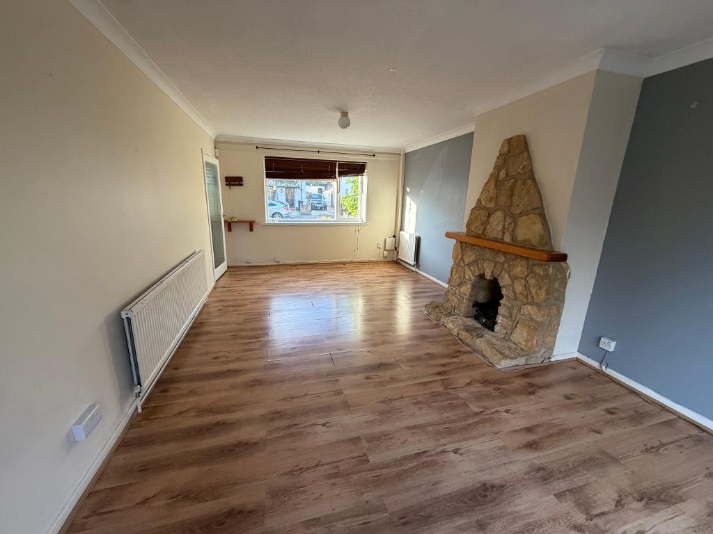 Finchingfield Avenue, Woodford Green, Essex, IG8 7JW