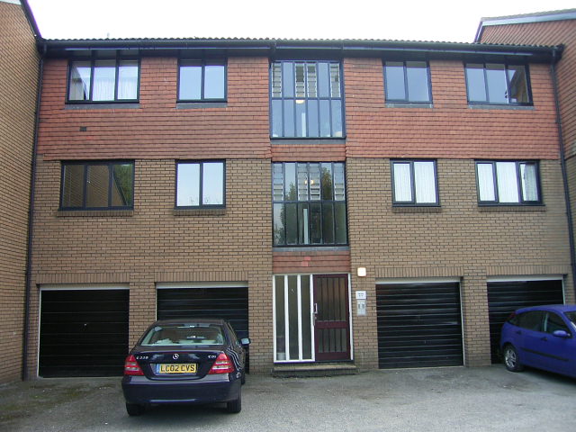 York Close, Beckton, London, E6 5QN